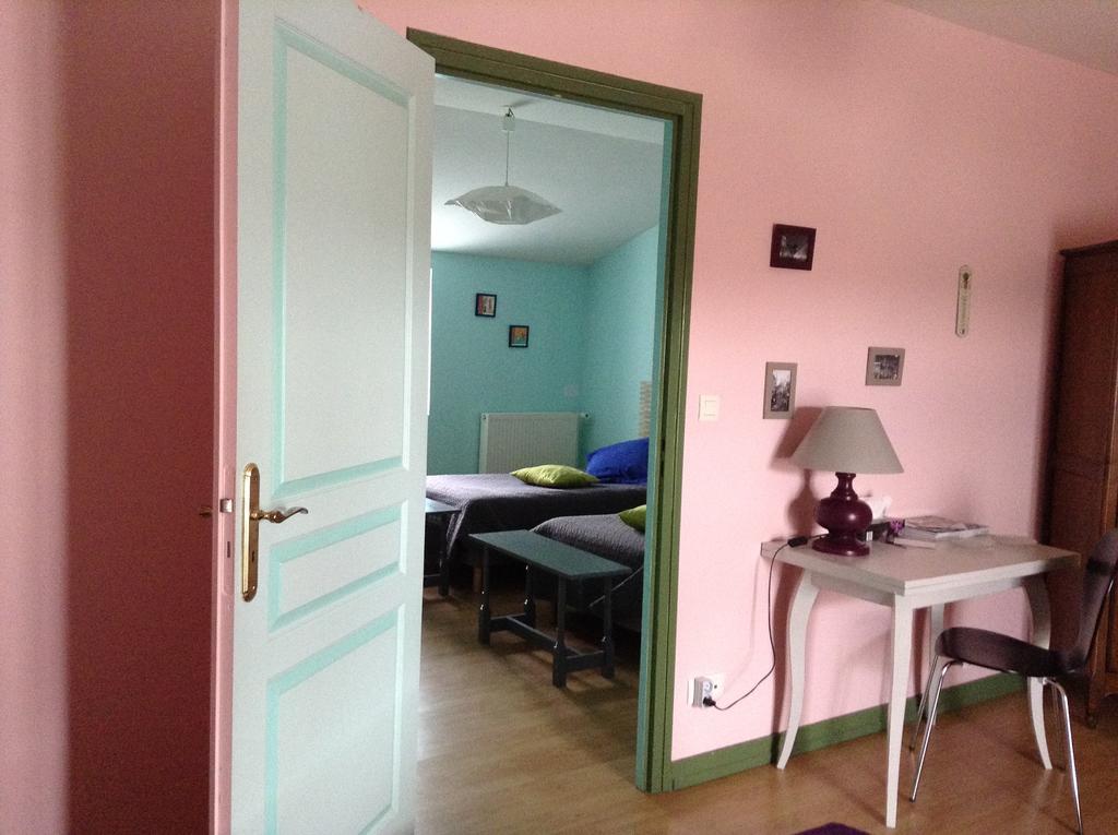 Chambres D'Hotes L'En Haut Des Vignes Mérignac Zimmer foto