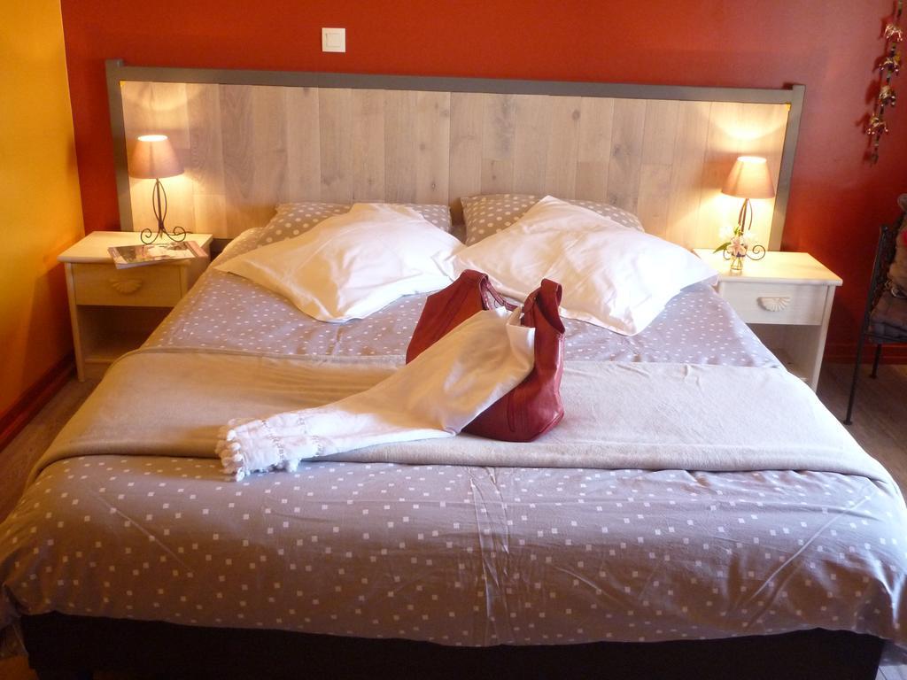 Chambres D'Hotes L'En Haut Des Vignes Mérignac Zimmer foto